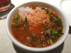 -海底捞火锅鲜切牛肉主题店(长寿路店)