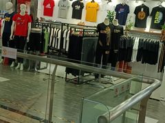 -广州壹马服装广场