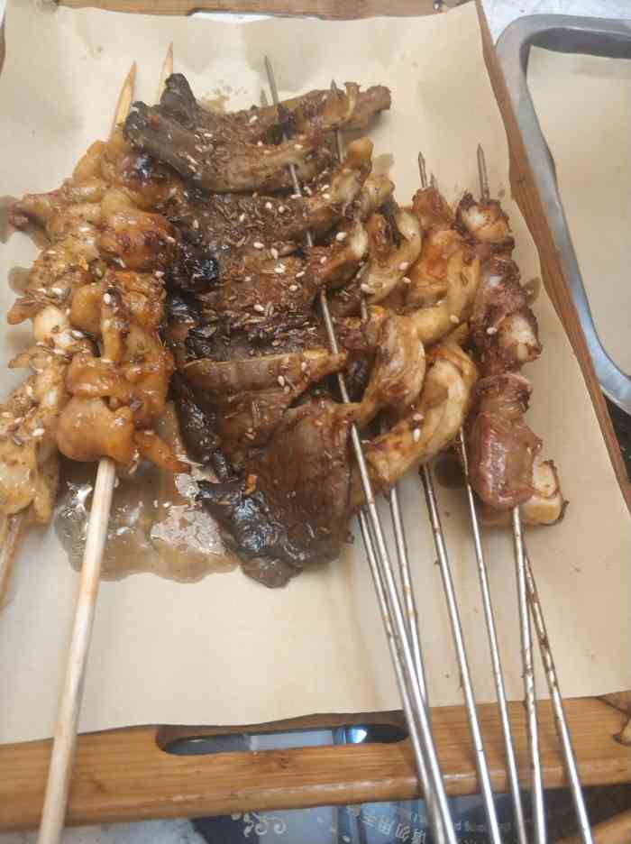 锦州李记海鲜烧烤-"本来想去蓉客,可是人太多,就找了这家烧烤.