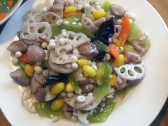 -云河农家乐饭店(福禄缘树山店)