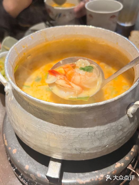 大头虾越式风味餐厅(光明广场店)冬阴功图片