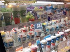 零售区-Blueglass酸奶(华贸购物中心店)