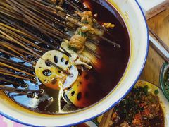 -拈签一笑黄牛肉辣卤串串