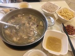 -一席地·本地鸡窝·杭帮鸡火锅(萧山银隆百货店)