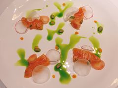 新西兰帝王鲑配鲑鱼子沙拉-王品牛排(杭州大厦店)