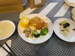 -茂名熹龙国际大酒店(人民广场高铁站店)