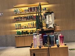-星巴克(北京中关村北京国际店)