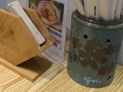 -魔都三兄弟酸辣粉·蘸卤炸串(虹桥万科店)