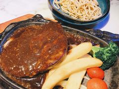 肉眼扒-JUKEBOX玖部音乐餐厅(华侨城店)