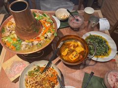 -浩海火燒雲傣家菜(芮欧百货店)