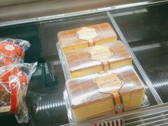 -红宝石·鲜奶小方·海派西点房(南翔店)