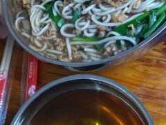 -正宗杨记普洱酸醋米线(总店)