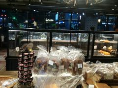 面包甜点陈列柜-红跑车(三孝口店)