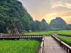 -高荡千年布依古寨旅游景区