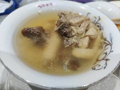 山珍土鸡汤-陶然居·重庆菜(两江会馆店)