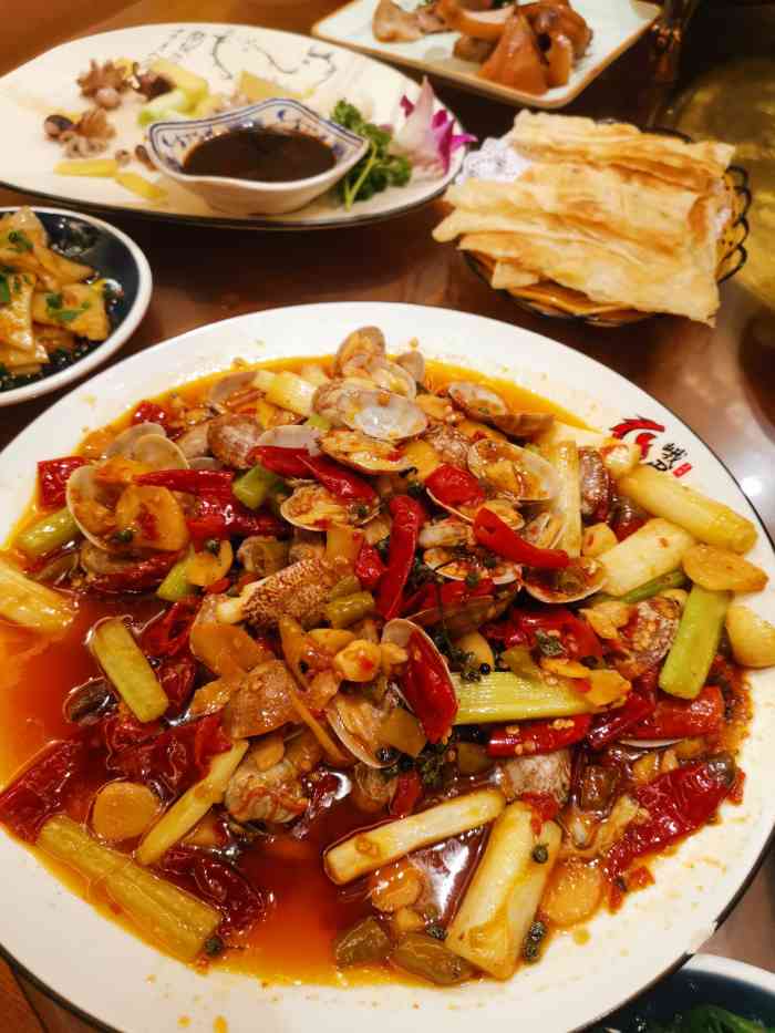 峨眉烧烤(宝龙广场店)-"第一次到涪陵,听讲涪陵网红打卡地"峨眉烧.
