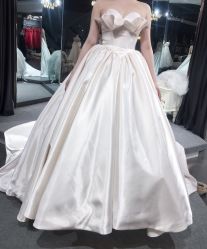 -艾米丽婚纱礼服