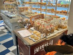 -85度C(生甜甜圈研究工坊·上海平凉店)