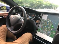 -TESLA 特斯拉(上海太古汇体验店)