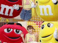 -m豆巧克力世界(上海世茂广场店)