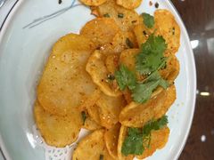 -三江源美食城