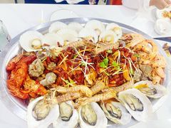 -鑫渔港海鲜本地菜·山海关浑锅(东戴河店)