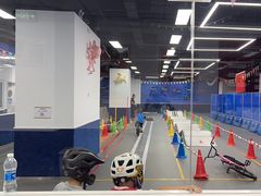 -八爪矩阵极限运动馆·儿童平衡车·感统训练(南海子公园校区)