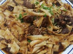 -壹阁胡羊焖饼(特色小吃街店)