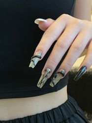 -HUII NAIL绘京美甲美睫会馆