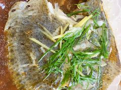 清蒸多宝鱼-覃记海鲜美食餐厅