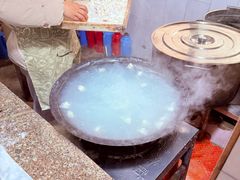 -张阿三馄饨店