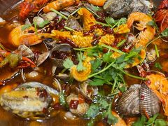 -老东镇啤酒屋海鲜加工·蒸汽海鲜·海鲜烧烤(台东店)