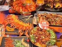 -何师烧烤Pro ·江湖川菜·小龙虾·精酿(太古里旗舰店)