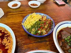 -杨三娘跷脚牛肉(羊子山西路店)