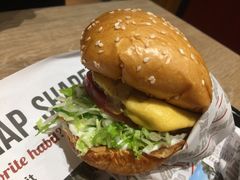 -The Habit Burger Grill 哈比特汉堡(爱琴海店)