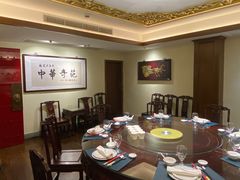 -梅龙镇酒家(南京西路总店)