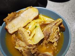 酸木瓜炖牛腩-半山腰·云南菜(侨福芳草地店)