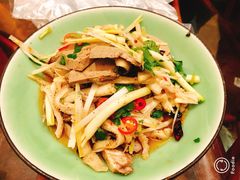 -丁里羊肉小镇(天鹅湖总店)