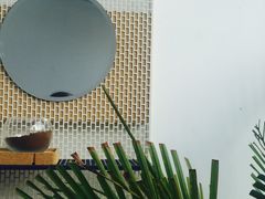 -UNI UNI(环亚凯瑟琳店)