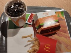 -麦当劳(中山公园龙之梦店)