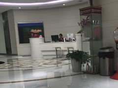 -雅悦齿科(顾村公园店)