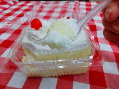鲜奶小方蛋糕-红宝石·鲜奶小方·海派西点房(南丹店)