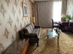 -大连长城大饭店(西安路地铁站店)