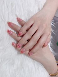 -吉吉靓甲美睫