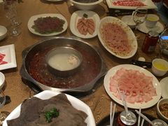 -小天鹅火锅·一线江景洪鼎旗舰店(洪崖洞店)