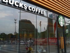 门面-星巴克(南通海安万达广场店)