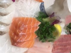 -青瓦餐厅·生鱼片·韩园烤肉(西塔店)