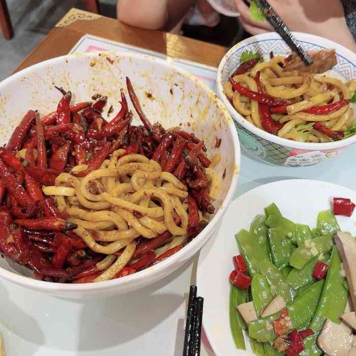 杨小涛跷脚牛肉面(高新万达店"太歪了.西安没一家面馆敢这样搞.