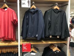 -优衣库(青岛万象城店)