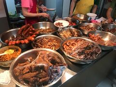 -蓝精灵饺子店